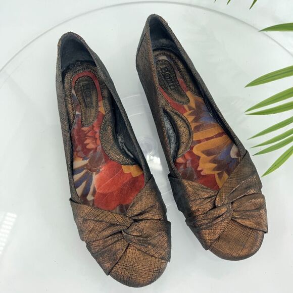 Born Women's Lilly Ballet Flat Size 9 Brown Metallic Leather Knot Bow Shoes - Picture 2 of 16